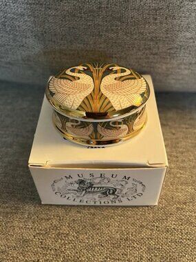 NEW Museum Collections Swans And Bullrush Oval Trinket Box